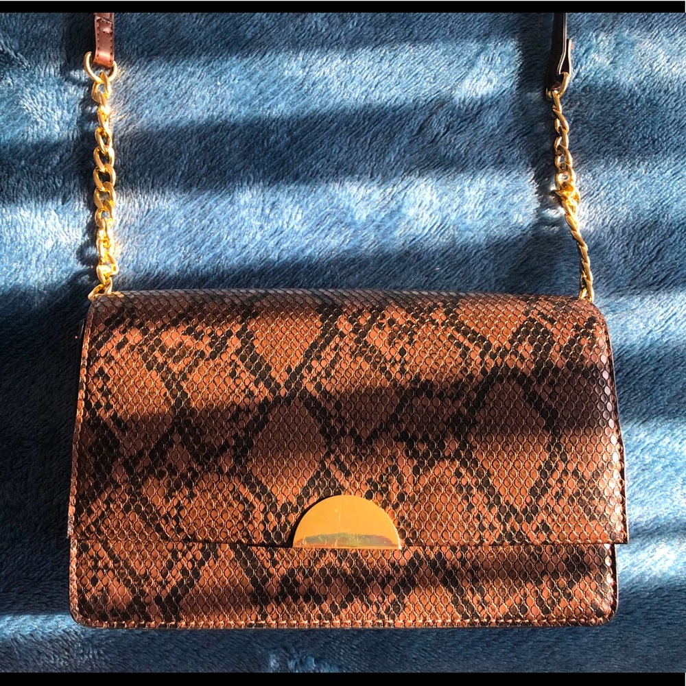 Faux Crocodile Chain Handbag